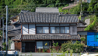 不動産会社のアドバイスを受け、土地を分筆した事例